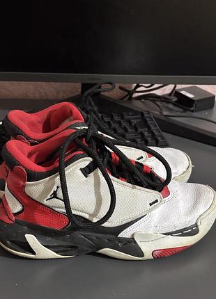 Оригінальні кросівки nike air jordan 4 max aura