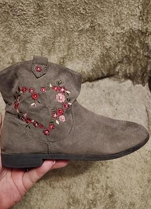 Продам сірі дитячі напівчеревики з екозамші,р.30  primark.