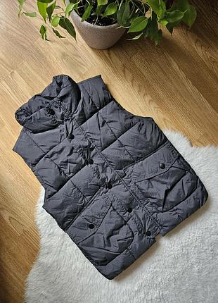 Детская черная безрукавка жилетка на девушку zara 6-7 лет на синтепоне