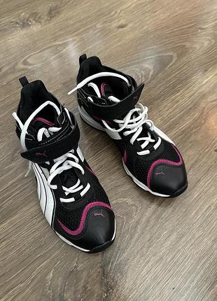 Кросівки puma жіночі чорно-білі з рожевими елементами на липучках