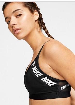 Спортивный топ nike размер м оригинал