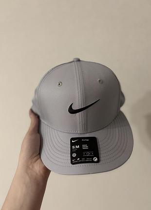 Кепка nike pro cap | оригінал | світло-сіра| розмір s-m. можливии опт!!!