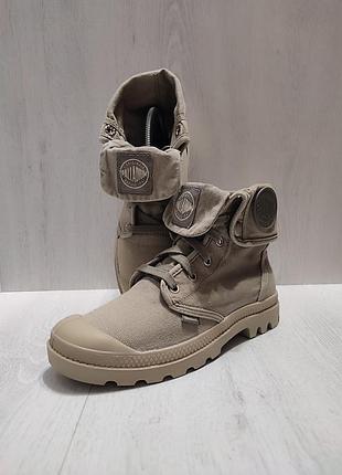 Кросівки palladium 39- устілка 24 см до загину.