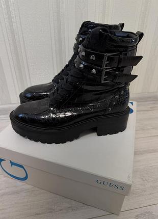 Черевики жіночі guess чорні лакові
