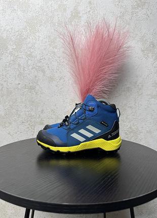 Дитячі черевики adidas terrex розмір 30