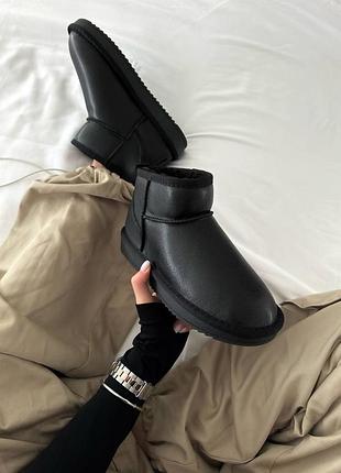Ugg mini уги