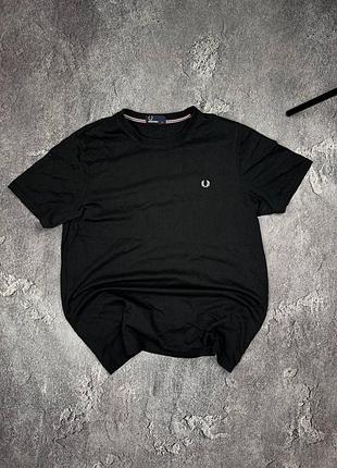 Мужская черная футболка fred perry с вышитым логотипом l-xl