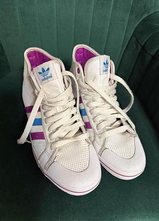 Кеди жіночі adidas honey stripes up білі з фіолетовим та блакитним