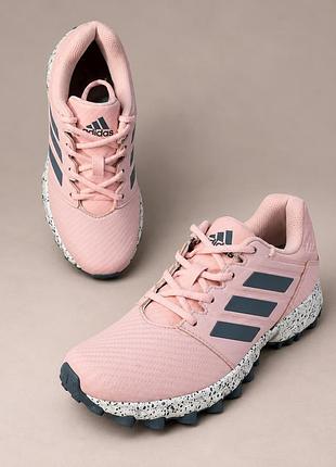 Жіночі кросівки adidas 40 розмір з шипованою підошвою рожеві
