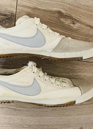 Кеди унісекс nike білі з блакитним логотипом