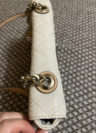 Бежева смак guess 2