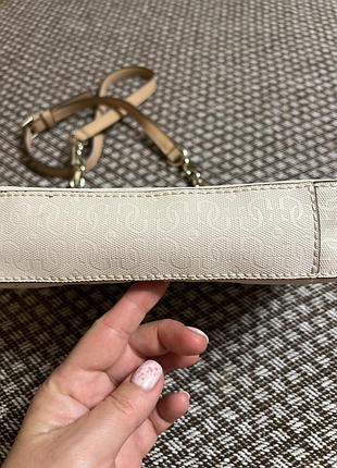 Бежева смак guess 4
