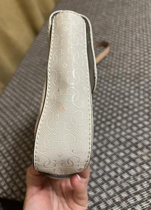 Бежева смак guess 5