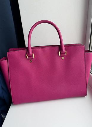 Michael kors medium top zip satchel у кольорі raspberry 2