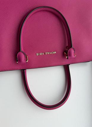 Michael kors medium top zip satchel у кольорі raspberry 3