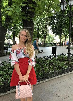 Коротка жіноча сукня з квітковим принтом, розмір с-м