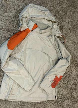 Куртка жіноча nike демісезонна бежева з помаранчевими вставками