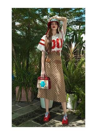 Идеальный аккомпанемент для долгих прогулок: юбка gucci