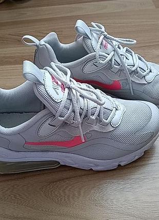 Кросівки для дівчинки nike сірі з рожевими елементами