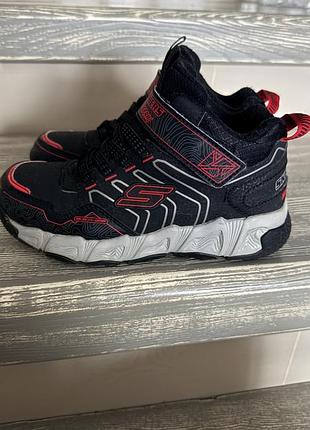 Черевики для дітей skechers чорні з червоним, розмір 30, довжина устілки 19-19,5 см