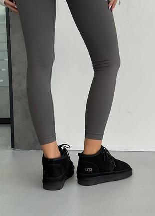 Ugg neumel black