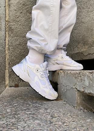 Кросівки жіночі adidas astir white/silver
