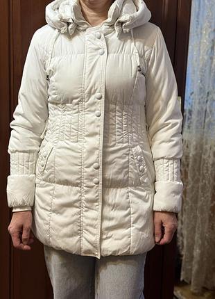 Куртка жіноча зимова балонова біла