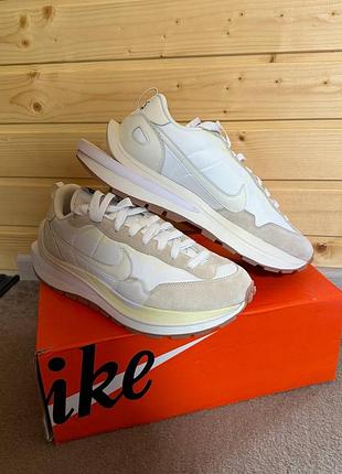 Кросівки чоловічі nike vaporwaffle sacai sail gum білі