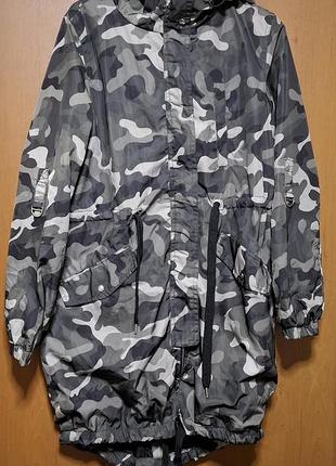 ​🏷️ стильная удлиненная ветровка / парка bershka в камуфляжном принте