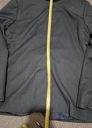 Класичний чоловічий костюм 7