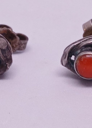 Сережки для жінок срібні з коралом