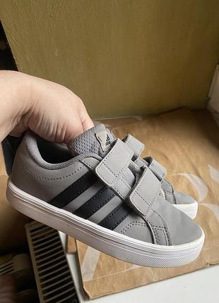 Кроссовки adidas 29 размер