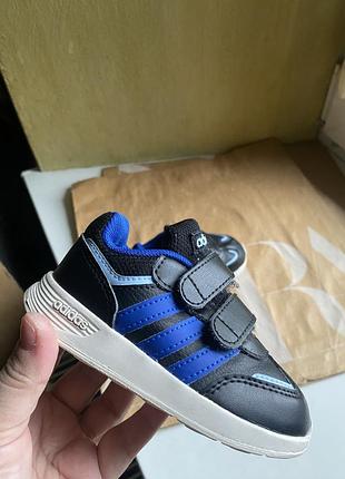 Кроссовки adidas 23 размер