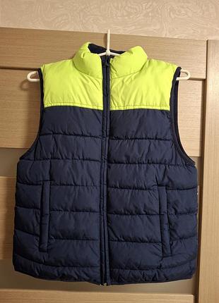Жилетка для хлопчика gap kids синя з салатовим на зріст близько 130 см. виробник вказує вік 13 років,зріст 160 см, але дуже маломірить. заміри на фото