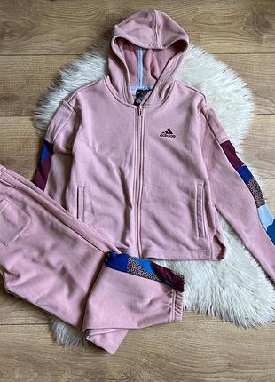 Спортивний костюм adidas