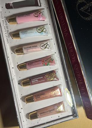 Блиск для губ victoria's secret набір блисків для губ