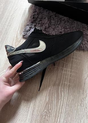Кросівки nike