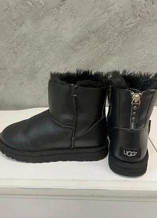 Уггі жіночі ugg чорні шкіряні