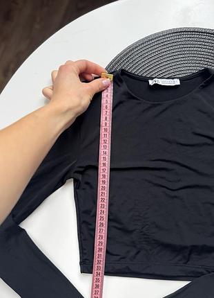 Гладкий блискучий лонгслів zara 4
