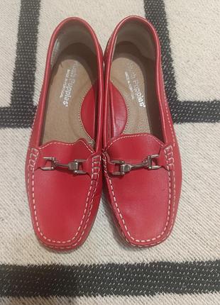 Мокасини жіночі hush puppies червоні шкіряні