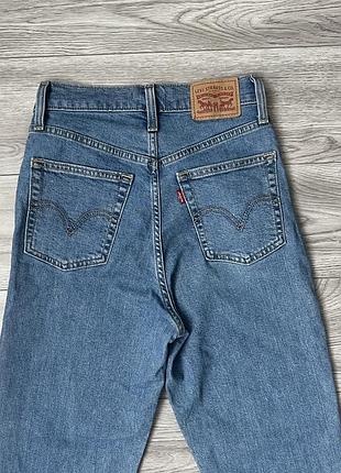 Оригінальні джинси levis high waisted taper