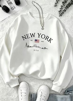 Світшот жіночий білий з принтом new york