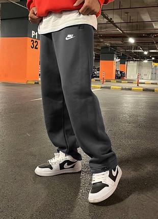 Серые мужские брюки nike