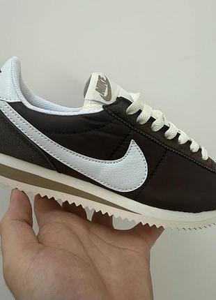 Жіночі кросівки nike cortez sale br 223