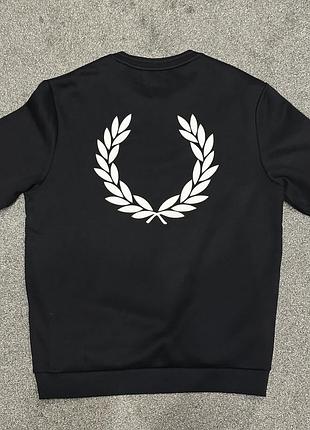 Чорний світшот fred perry 4