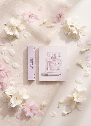 Парфюмированная вода для женщин narciso rodriguez narciso eau de parfum radiante, пробник, 0,6 мл