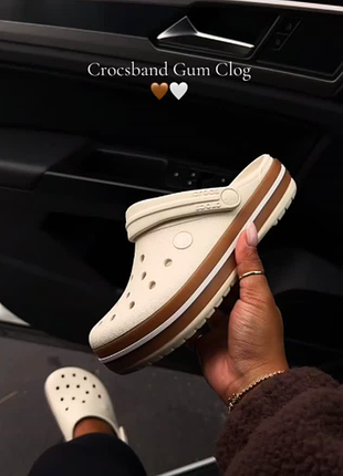 Мужские сабо baya lined clog crocs. цвет: army green/multi. размер: m10