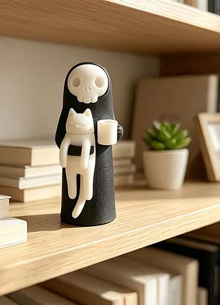 Статуэтка смерть с котиком и чашкой кофе 3d печать