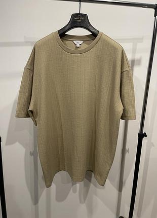 Текстурована футболка next relaxed fit в бежевому / пісочному кольорі (xl)