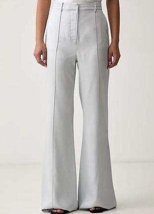 Urbanshop com ua trussardiштаны flare женские вискозные голубые high waist p007a002439n размеры запиту